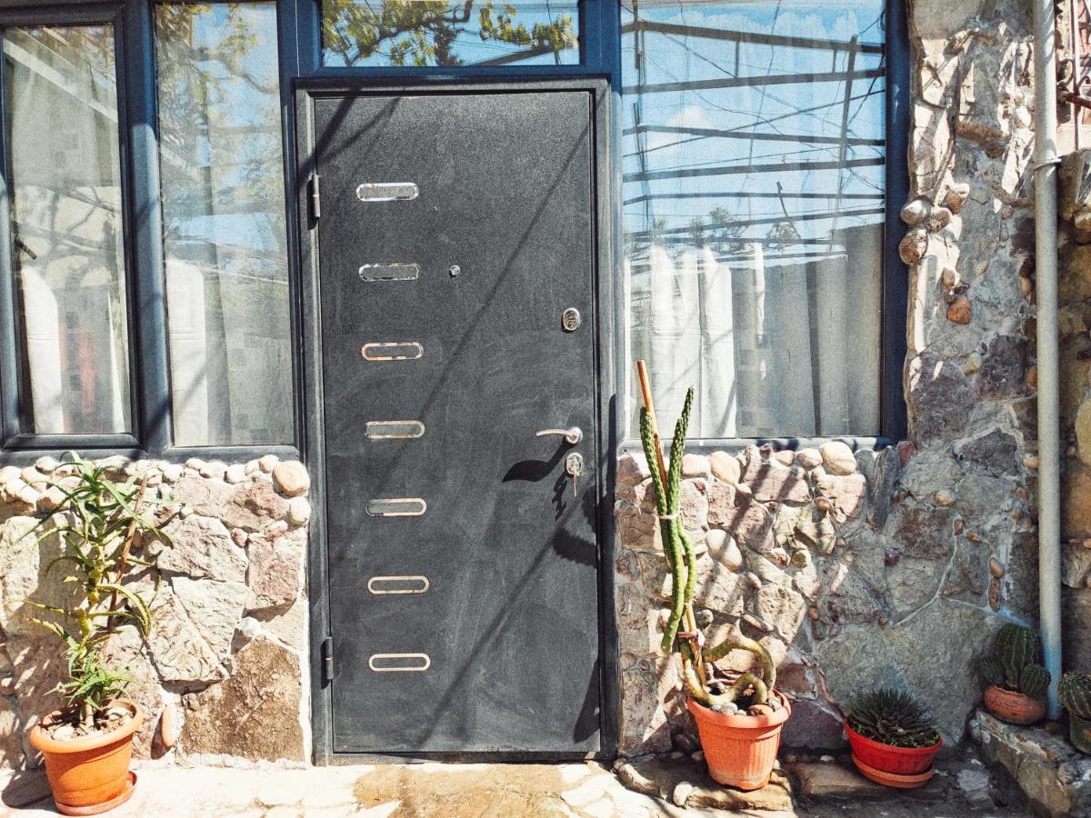 Guesthouse Ttt-1 Tiflis Dış mekan fotoğraf